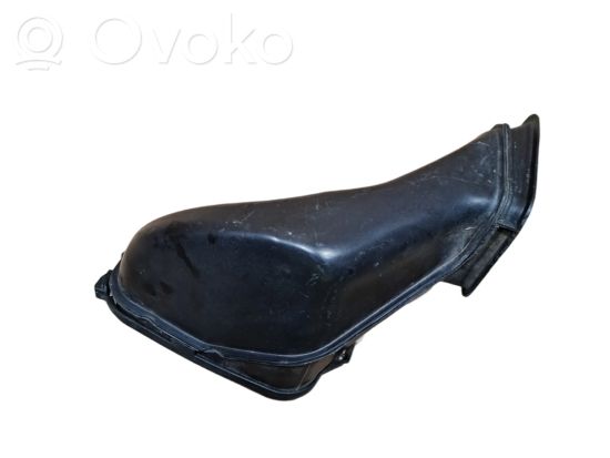 BMW 7 E65 E66 Air intake duct part BMW 8379955