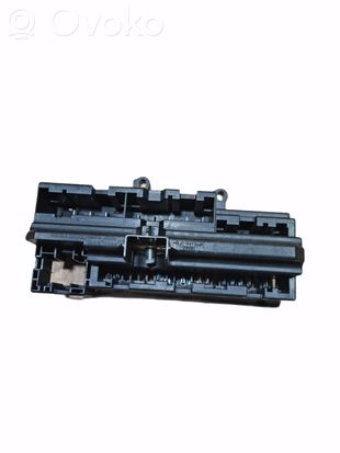 BMW 7 E65 E66 Fuse module 6900582