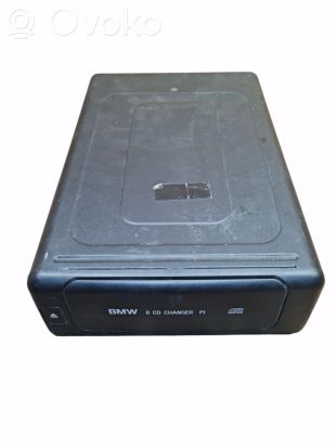 BMW 7 E38 CD/DVD changer 65128375537 8375537