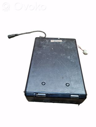 BMW 7 E38 CD/DVD changer 65128375537 8375537