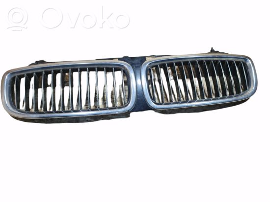 BMW 7 E65 E66 Front bumper upper radiator grill 51177037727 7037727