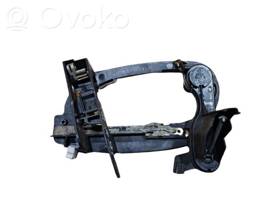 BMW 7 E65 E66 Front door exterior handle/bracket 7013702