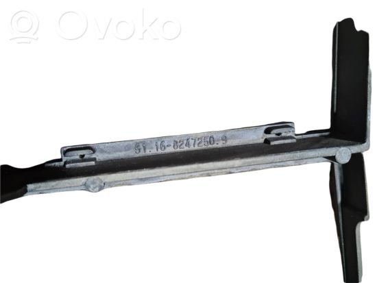 BMW 7 E38 Navigation GPS unit bracket/holder 51168247250 8247250