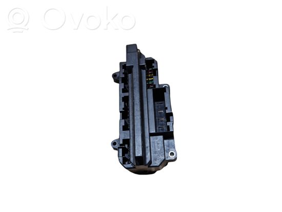 BMW 7 E65 E66 Fuse module 6113690058303 61136900583 6900583