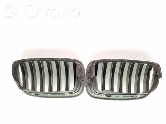BMW X5 E70 Front bumper upper radiator grill 51317185223 51137171395 7185224