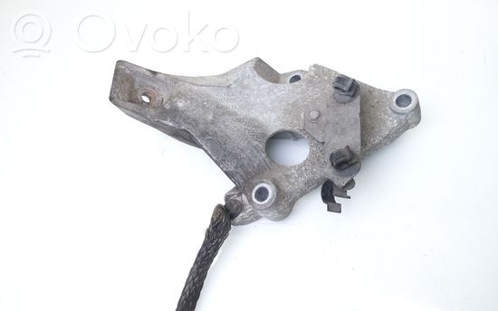 BMW X1 E84 Engine mounting bracket 677504101