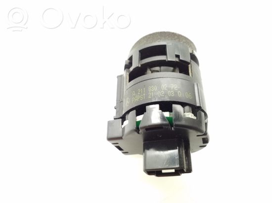 Mercedes-Benz E W211 Interior temperature sensor A2118300272