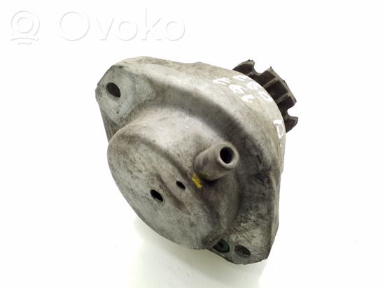 BMW 5 E60 E61 Engine mount bracket 676987402 6769874