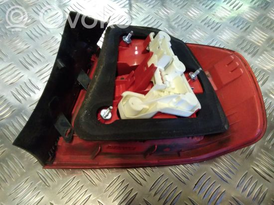 BMW 3 E90 E91 Rear/tail lights 6937457 6937473