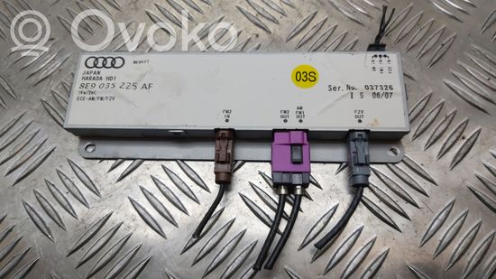 Audi A4 S4 B7 8E 8H Aerial antenna amplifier 8E9035225AF