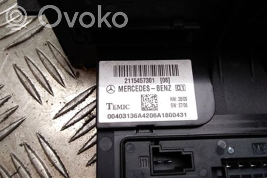 Mercedes-Benz CLS C219 Fuse module 2115457301