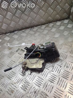 BMW 5 E39 Front door lock 40620751 67118352165