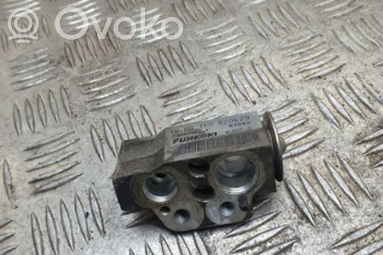 Volkswagen Jetta V Air conditioning (A/C) expansion valve 1K0820679