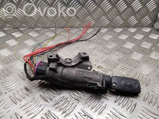 Audi A4 S4 B6 8E 8H Ignition lock 4B0905851C