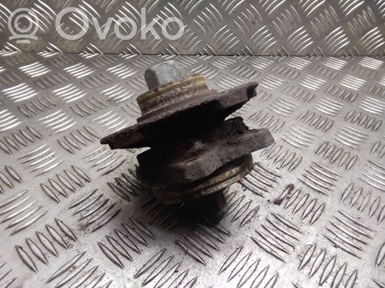 Audi A6 S6 C6 4F Front wheel hub