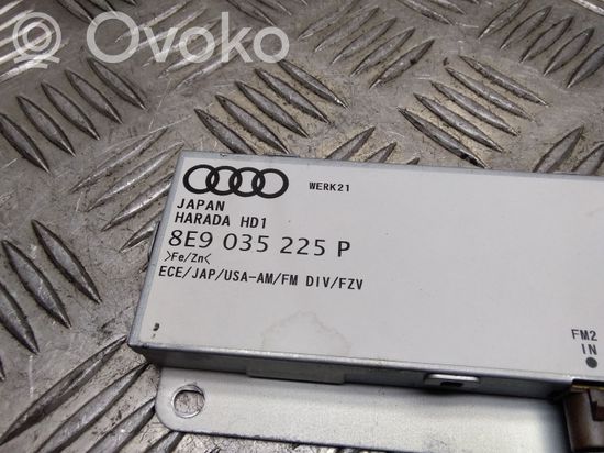Audi A4 S4 B7 8E 8H Aerial antenna amplifier 8E9035225P