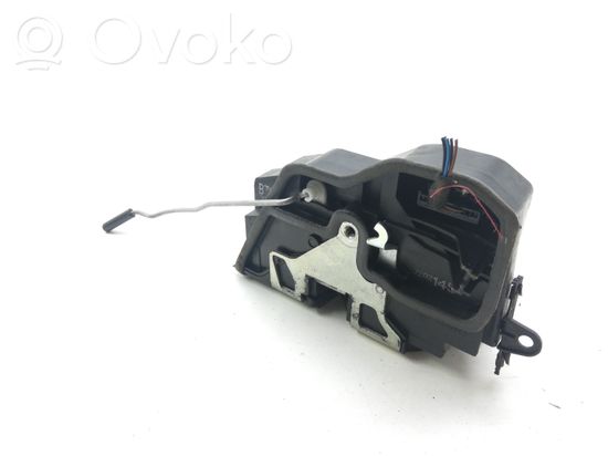 BMW 1 E81 E87 Front door lock 7202145