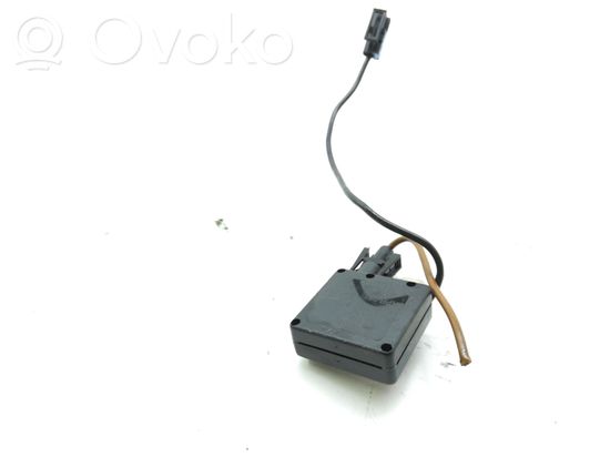 BMW X5 E53 Aerial antenna amplifier 8380945