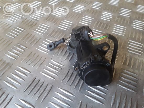 Volkswagen PASSAT B4 Accelerator pedal position sensor 0205001012