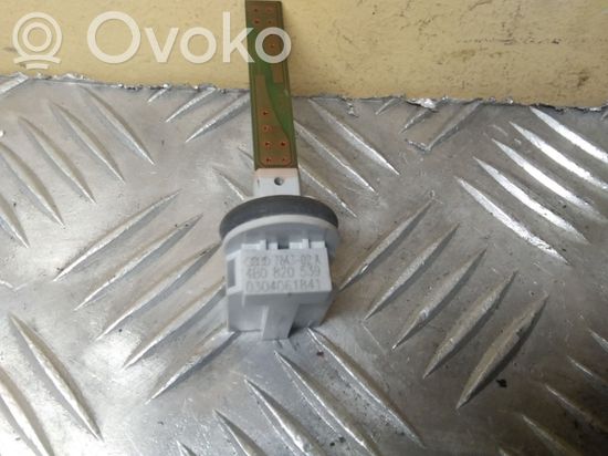 Audi A4 S4 B6 8E 8H Interior temperature sensor 4B0820539