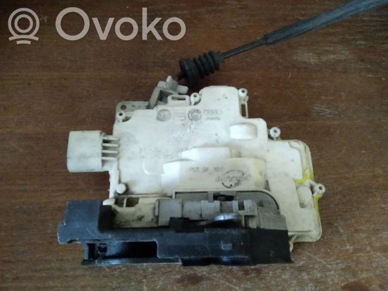 Volkswagen PASSAT B6 Tailgate window lock/catch/latch NOCODE