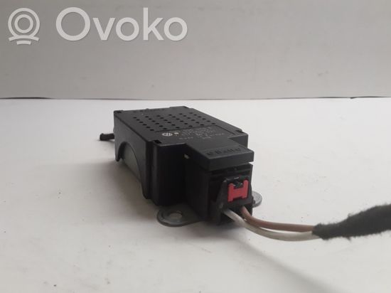 Volkswagen Golf VI Aerial antenna amplifier 5M0035570B 7617310031