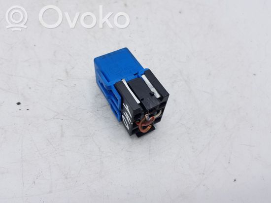 BMW 3 E46 Other relay 8364581
