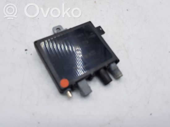 BMW 3 E46 Aerial antenna amplifier 8377817