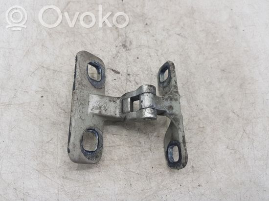 BMW X5 E53 Front door upper hinge 824766778