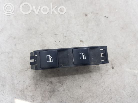 BMW 3 E46 Electric window control switch 61318381514