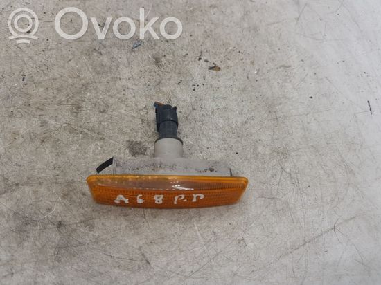 BMW 5 E39 Front fender indicator light 8360589