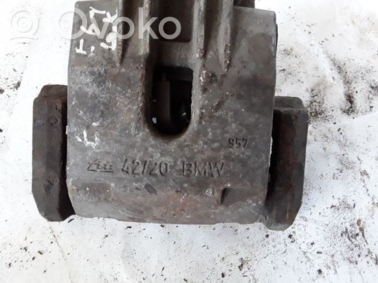 BMW 5 E60 E61 Rear brake caliper 4220 957