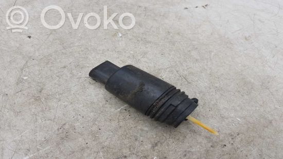 BMW 5 E39 Windscreen/windshield washer pump 67128377612 8377612
