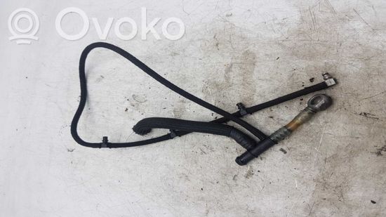 BMW 3 E90 E91 Fuel injector supply line/pipe 2000753B