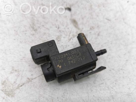 BMW 5 E60 E61 Turbo solenoid valve 72234100 06T019 1742712