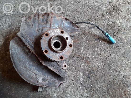 BMW X5 E53 Front wheel hub 6761576C