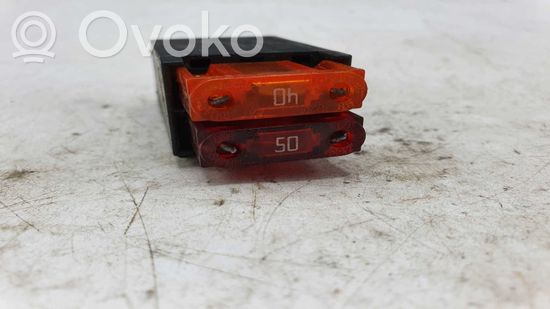 BMW 5 E39 Fuse 611383736789