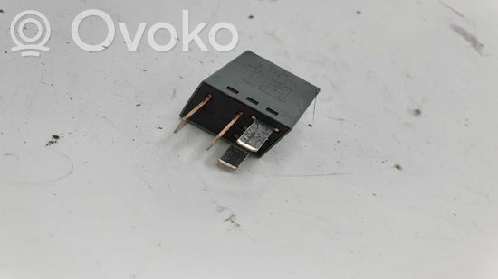 BMW 1 E81 E87 Other relay 61366919112