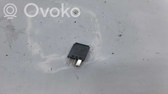 BMW 1 E81 E87 Other relay 61366919112