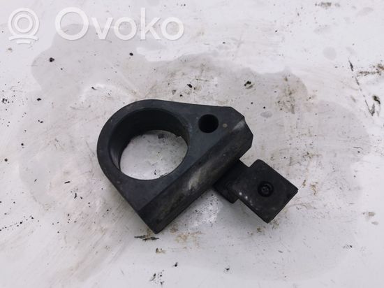 BMW 5 E60 E61 other engine part 6922647