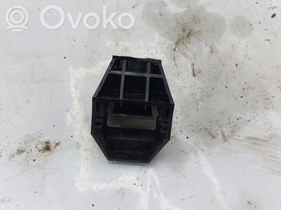 BMW 3 E46 Radiator mount bracket NOCODE