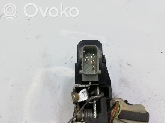 BMW 5 E39 Front door lock 67118352165