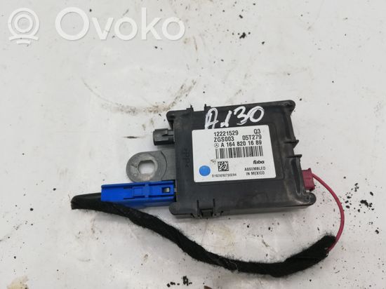 Mercedes-Benz ML W164 Aerial antenna amplifier A1648201689 12221529