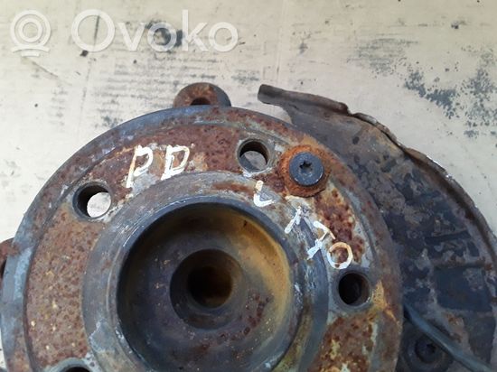 Mercedes-Benz Vito Viano W639 Front wheel hub A6393320224