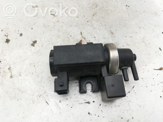 BMW 3 E46 Turbo solenoid valve 72279600 2247906