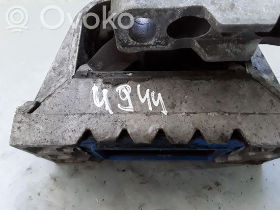 Volkswagen PASSAT B7 Engine mount bracket 1K0199262