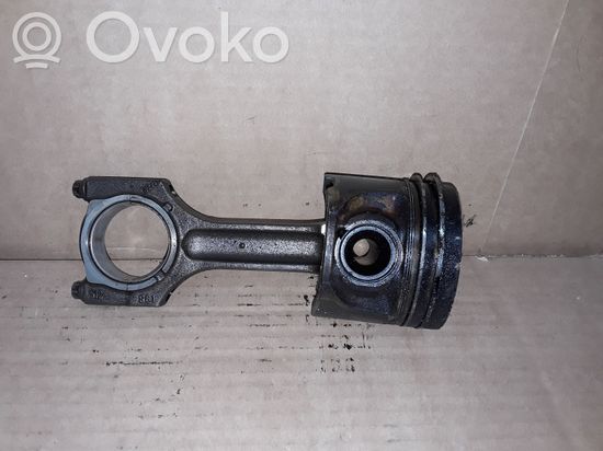 BMW X5 E70 Piston with connecting rod 512S81