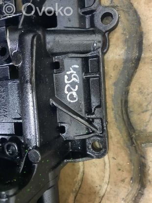 BMW 5 F10 F11 Oil pump 781082303 14032700370