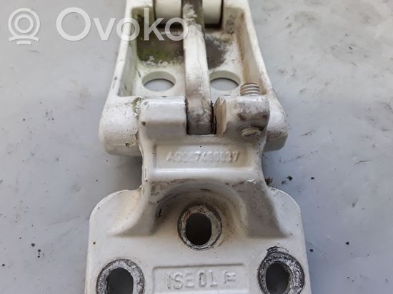 Mercedes-Benz Sprinter W906 Rear door upper hinge A9067400037