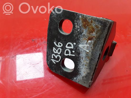 BMW X3 E83 Front door lower hinge NOCODE